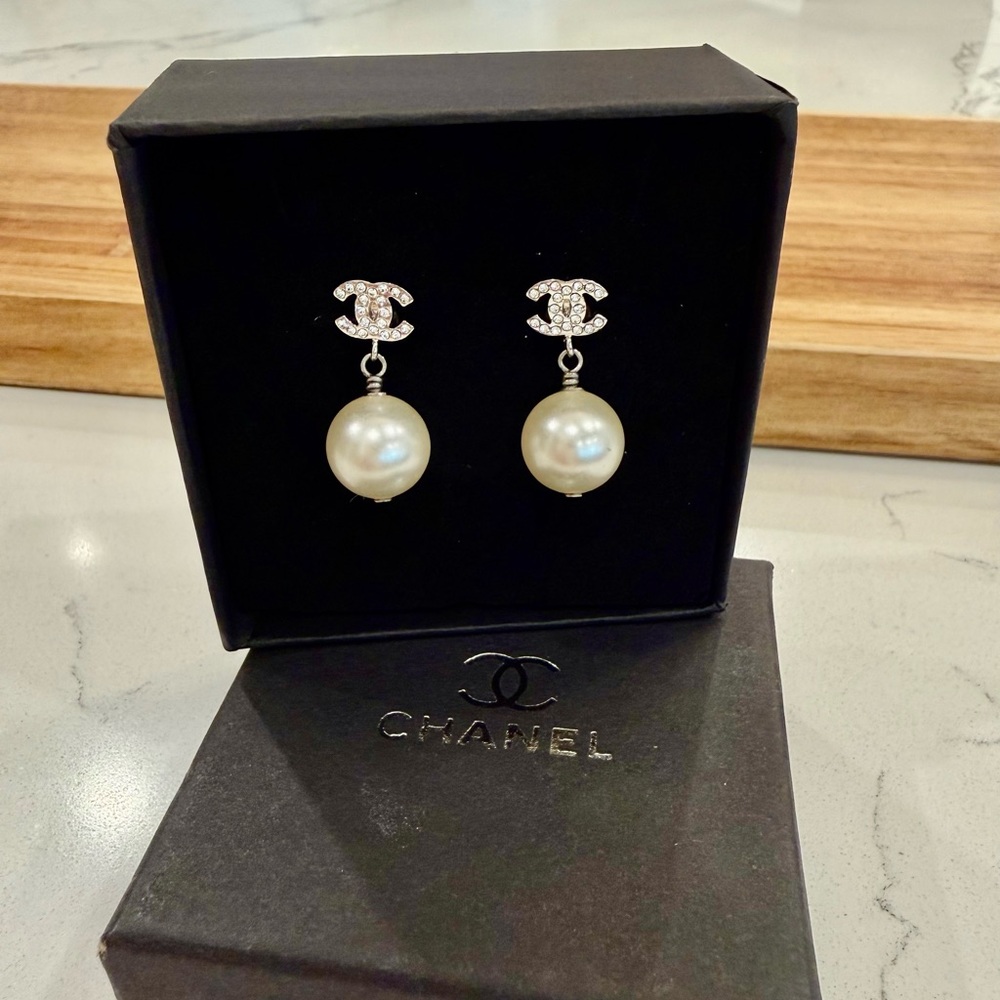 CHANEL Pearl and Silver Earrings